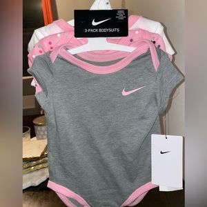NWT Nike 3 pack body suit for babies